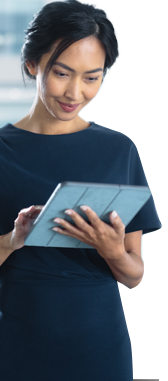 WomanwithIpad